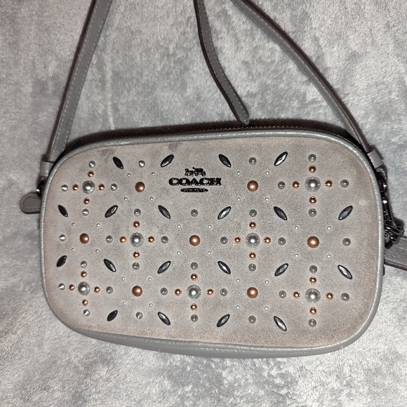 COACH 22868 Prairie Rivet Double Zip Suede Crossbody Clutch HEATHER GREY EUC - Picture 1 of 15